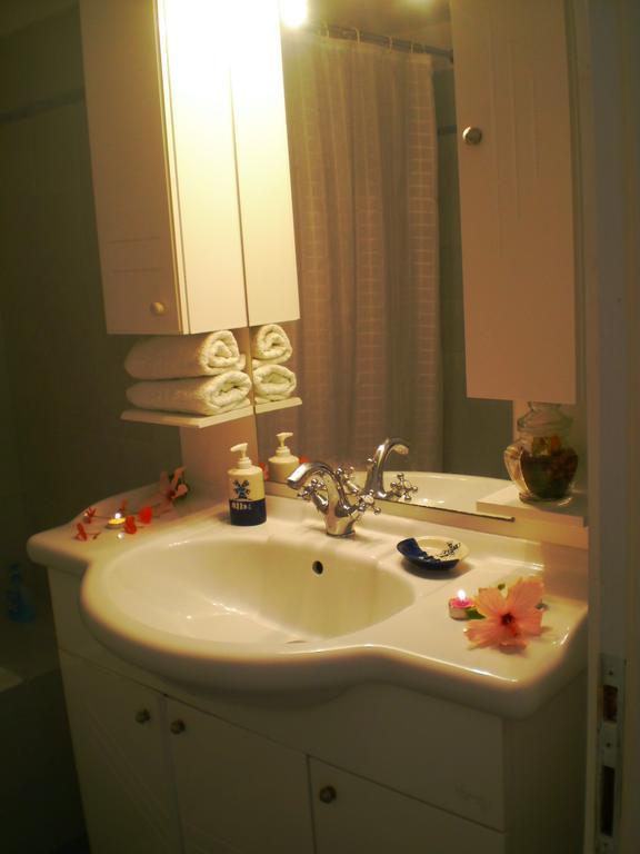 Paros Rita Studios Писо Ливади Стая снимка