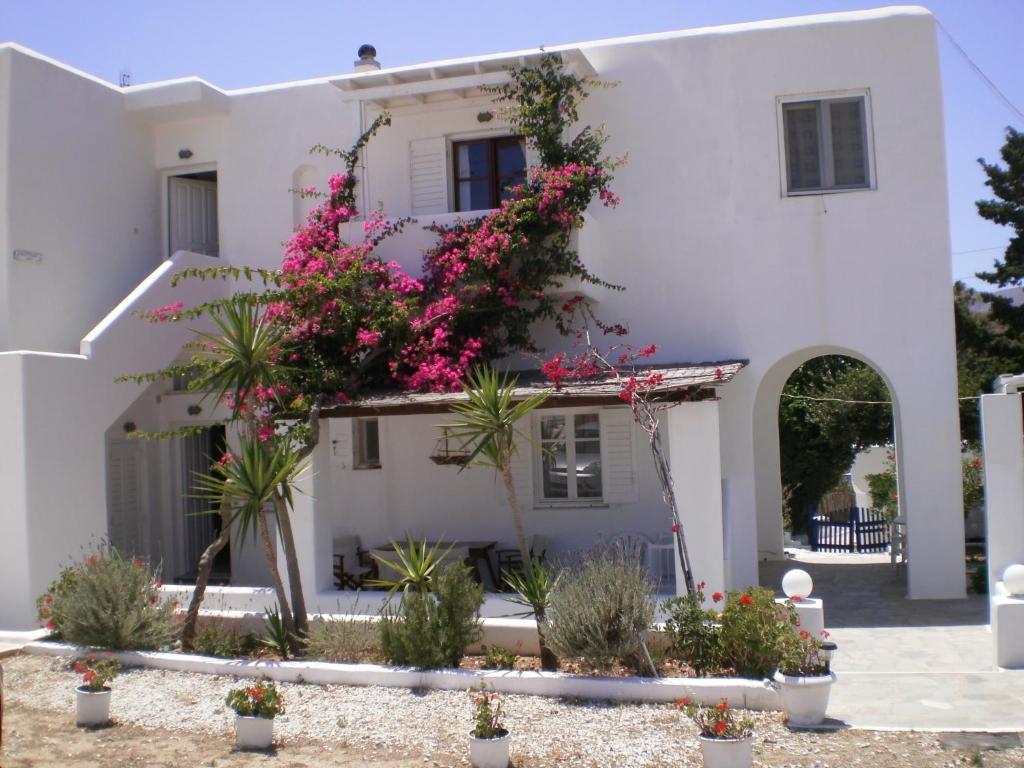 Paros Rita Studios Писо Ливади Екстериор снимка